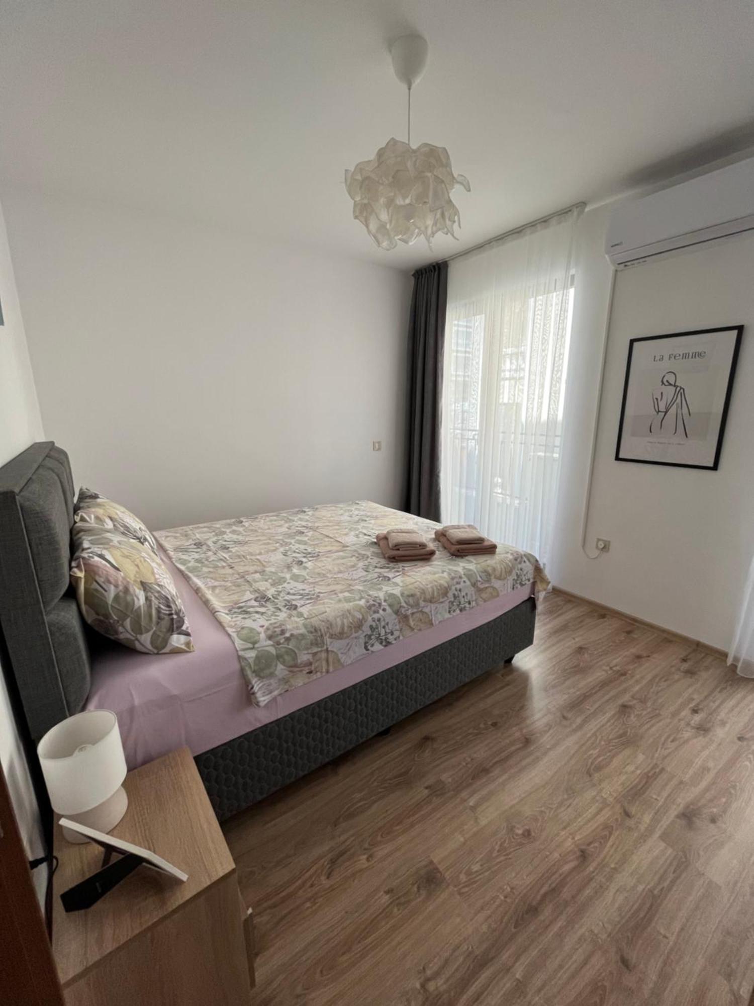 Azzurro Premium Apartment On Bulevard Bogoridi Burgas Stad Buitenkant foto